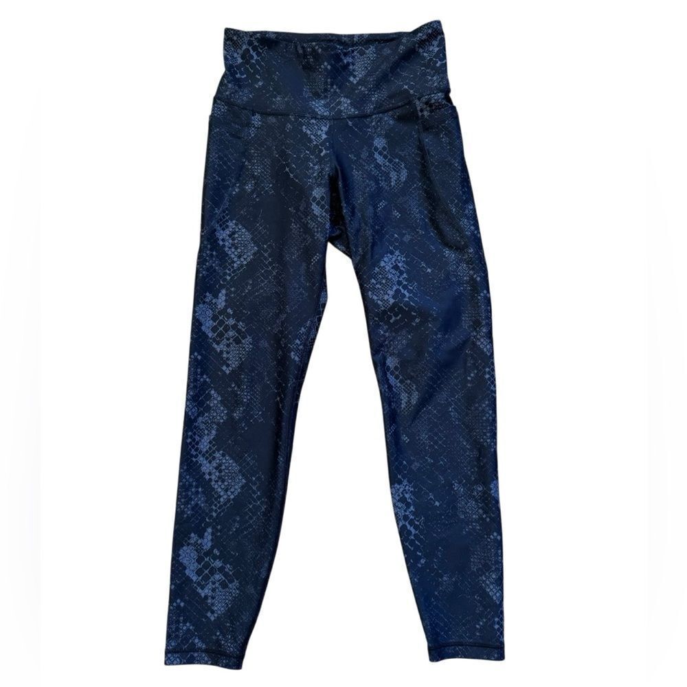 Old Navy Women's Elevate Legging w/ Pockets in a Black Snakeskin Print - Medium
